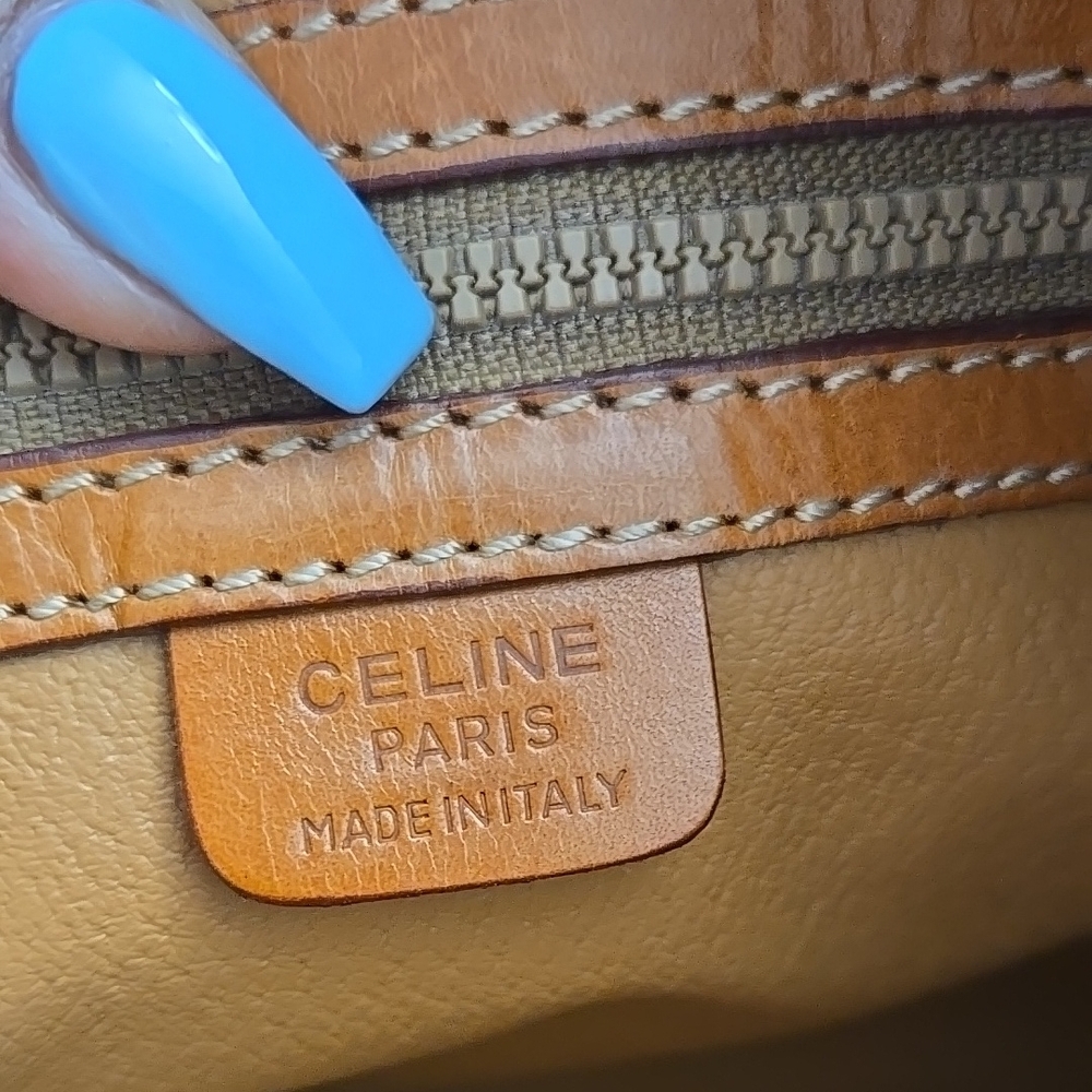 Celine Toiletry - Picture 11 of 16